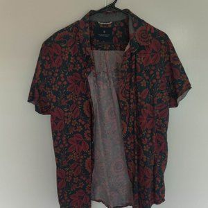 Leeafy Roark Button-down XL